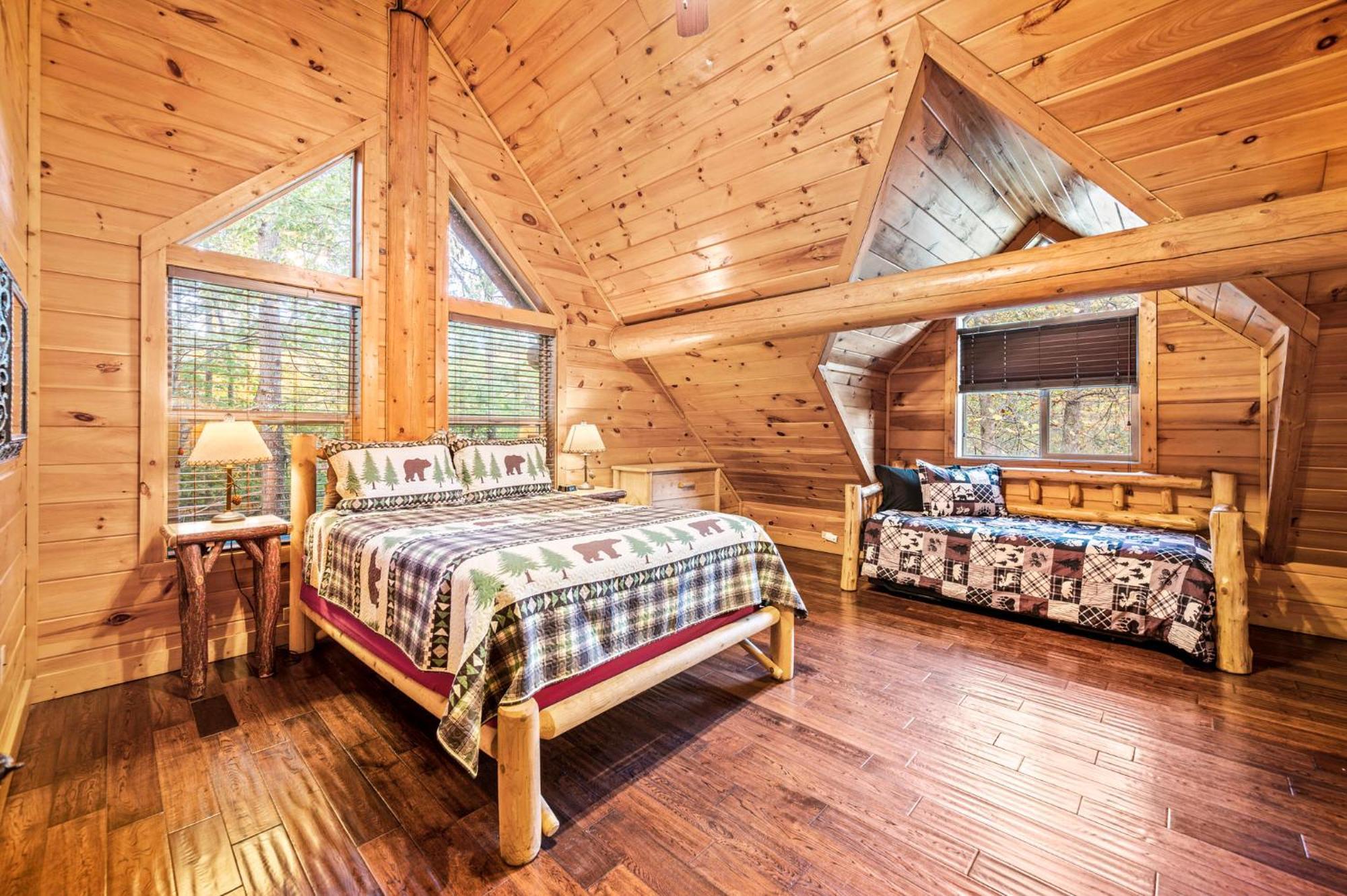 Relaxation Retreat - Pickleball Cabin - Wi-Fi, Fire Pit With Bar, Game Room, Hot Tub, Pool Access - Mins To Pf Sevierville Exterior photo