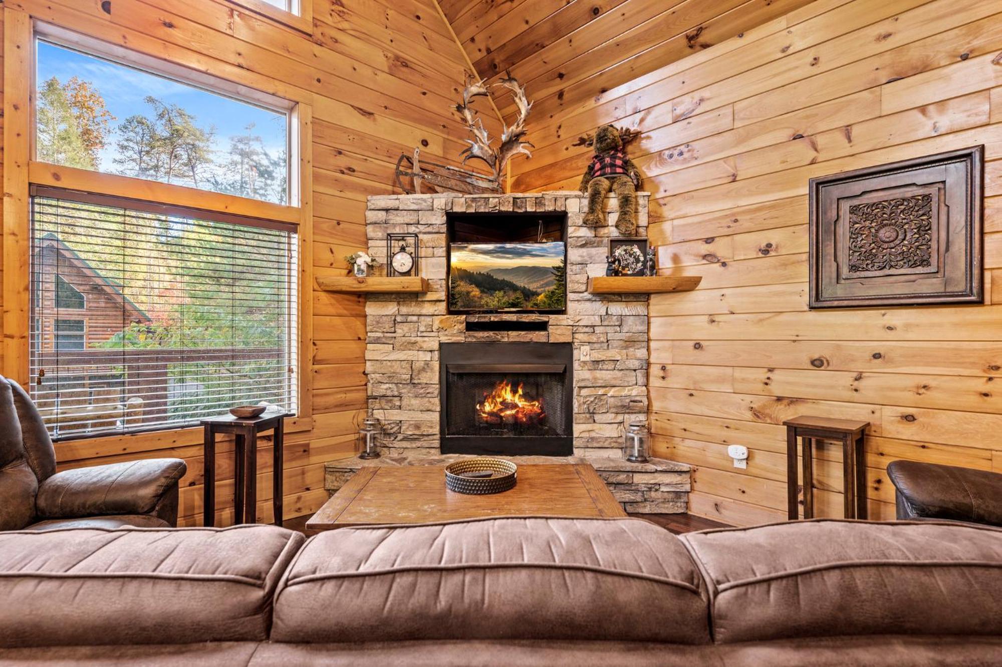 Relaxation Retreat - Pickleball Cabin - Wi-Fi, Fire Pit With Bar, Game Room, Hot Tub, Pool Access - Mins To Pf Sevierville Exterior photo